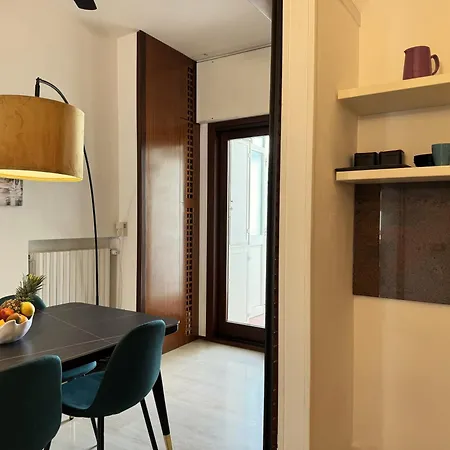 Apartment Attico 72 *